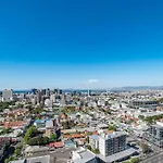 2 Bed Apartment - Breathtaking Views - 20Th Floor