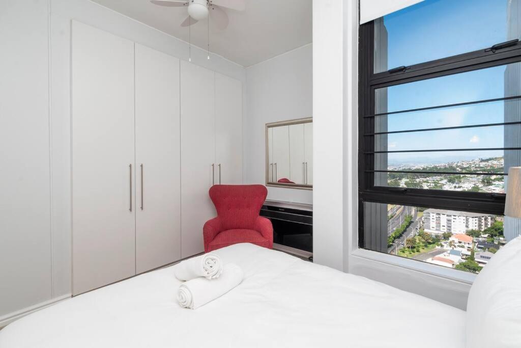 Apartment 2 Bed - Breathtaking Views - 20th Floor Cape Town