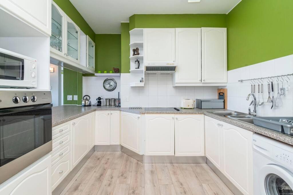 Apartment 2 Bed - Breathtaking Views - 20th Floor *