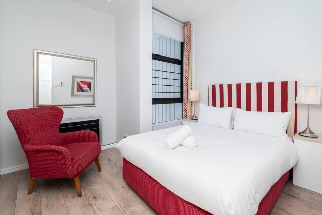 2 Bed - Breathtaking Views - 20th Floor * Cape Town