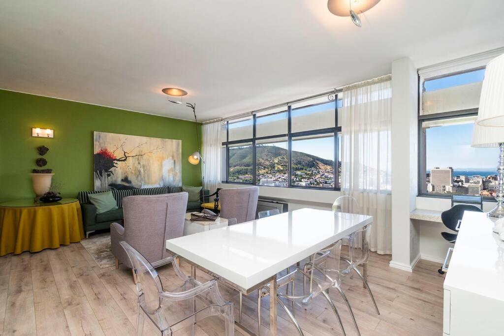 Apartment 2 Bed - Breathtaking Views - 20th Floor *